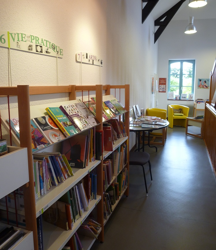 photo biblio quebriac interieur