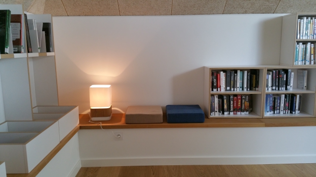 photo biblio stpp interieur assise lecture